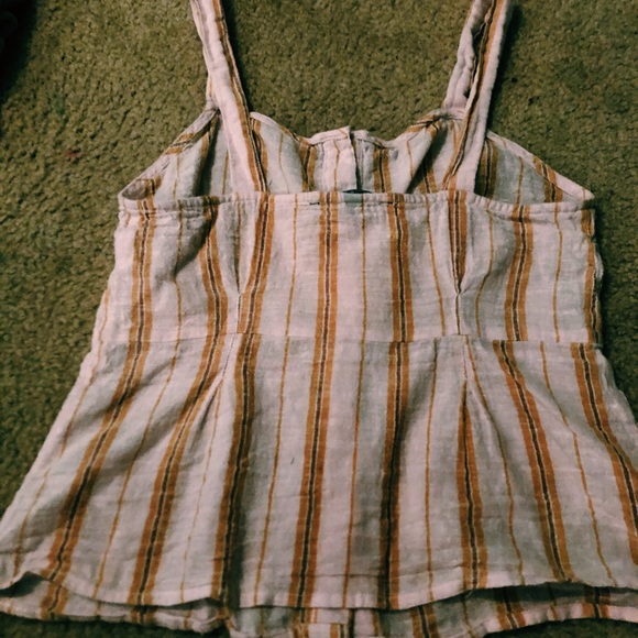 Super cute tank top - Picture 2 of 2